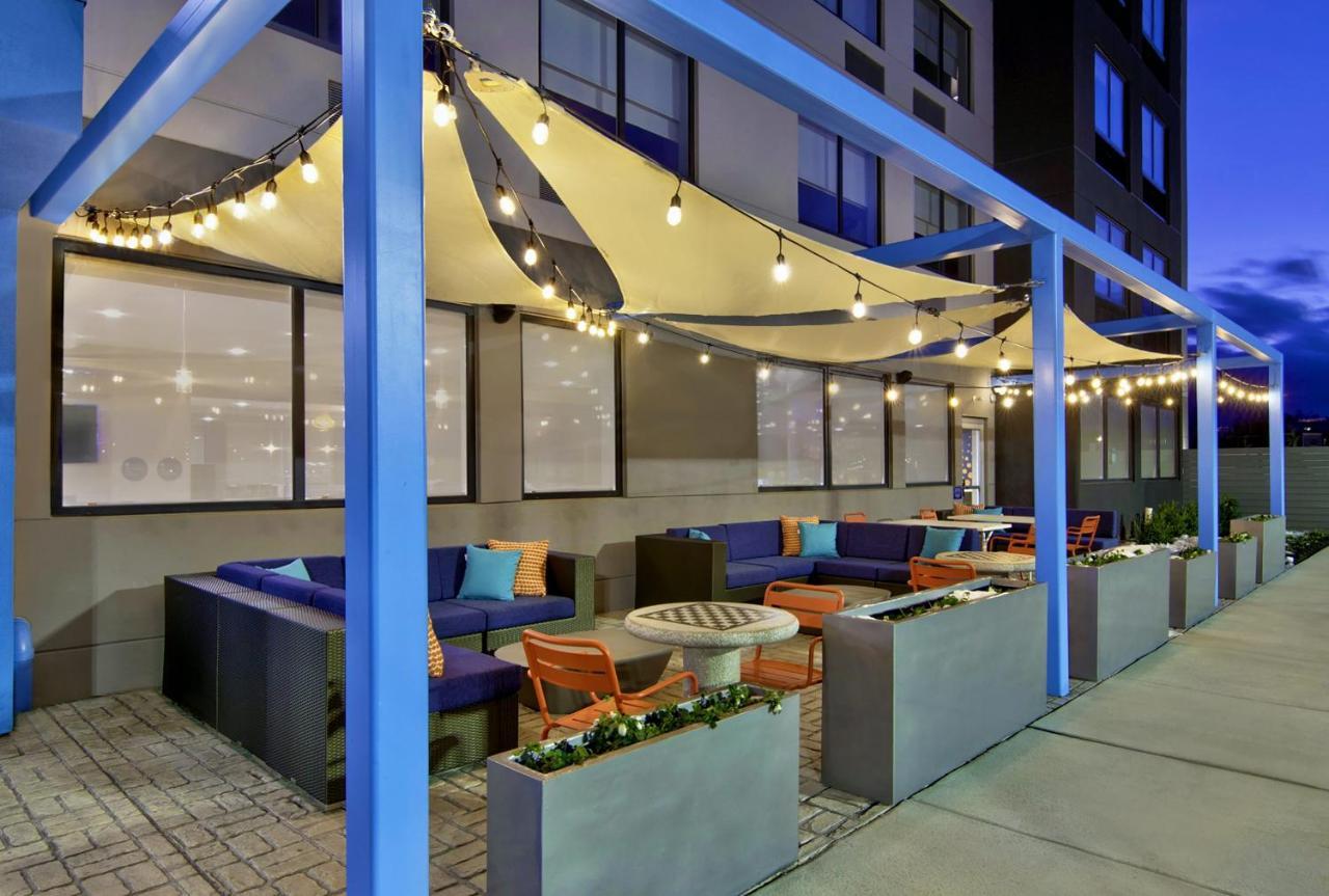 Tru By Hilton Ashburn One Loudoun, Va Hotel Exterior photo