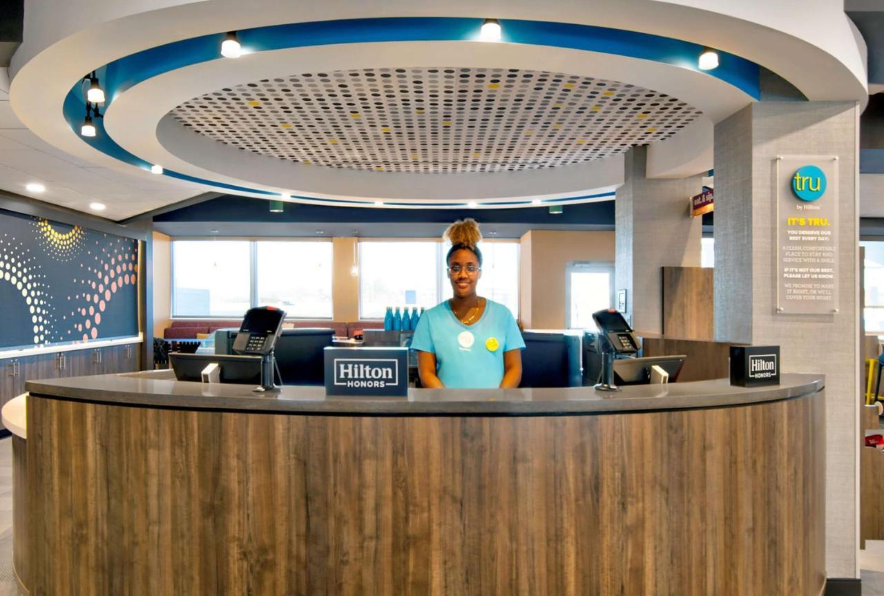 Tru By Hilton Ashburn One Loudoun, Va Hotel Exterior photo